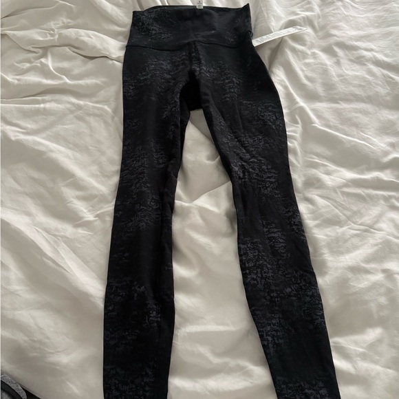 lululemon athletica Pants - Brand new Wunder Under Lululemon Leggings size 6